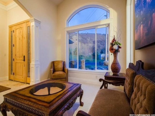 270 S Temple View Cir, Bountiful, UT 84010 — photo 4
