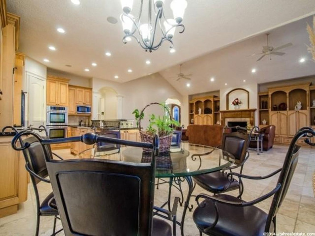 270 S Temple View Cir, Bountiful, UT 84010 — photo 10