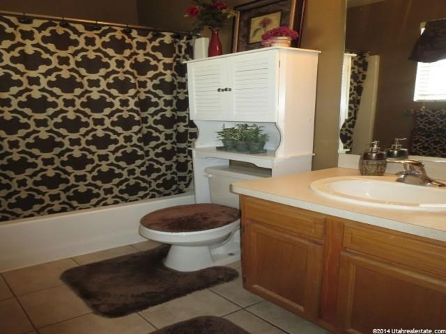 1692 W 735 N, Clinton, UT 84015 — photo 10