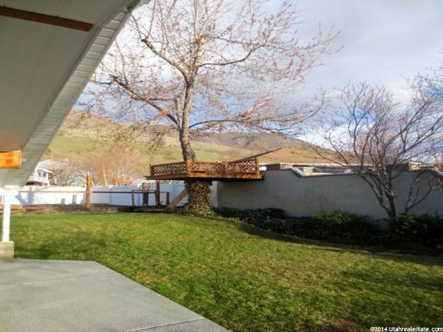 196 E 1975 N, Centerville, UT 84014 — photo 8