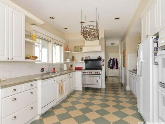 2110 E 2900 N, Layton, UT 84040 — photo 8