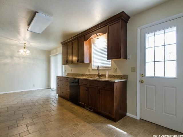 438 E 2150 S, Bountiful, UT 84010 — photo 11