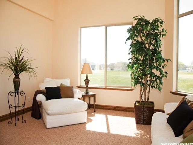 3673 Augusta Dr, Syracuse, UT 84075 — photo 2