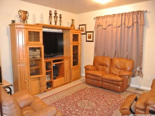 4563 W 5850 S, Hooper, UT 84315 — photo 5