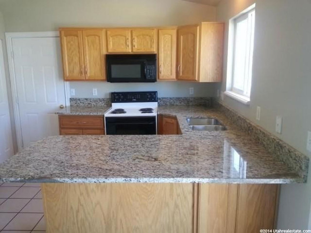 908 W 1420 N, Clinton, UT 84015 — photo 8