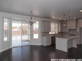 951 E Doris Pl, Kaysville, UT 84037 — photo 12
