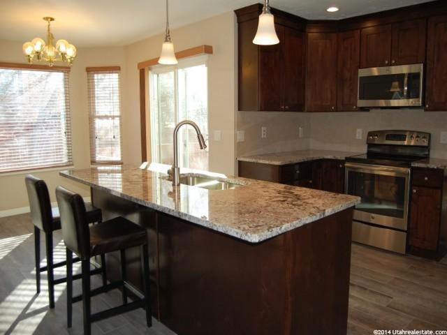 10071 S Rockview Cir E, Sandy, UT 84092 — photo 2