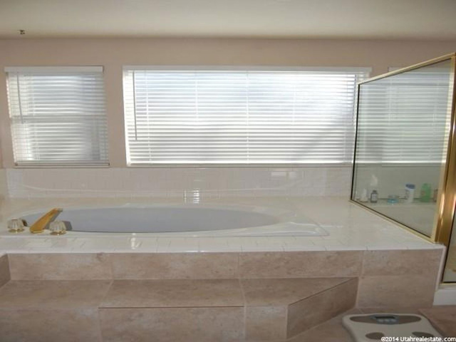 10071 S Rockview Cir E, Sandy, UT 84092 — photo 12