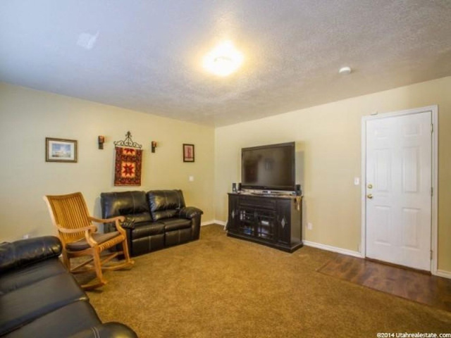 73 S 150 W, Clearfield, UT 84015 — photo 10