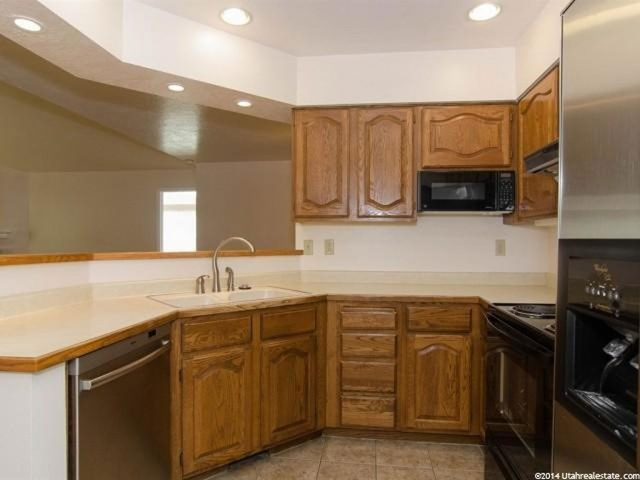 223 W 925 N, Bountiful, UT 84010 — photo 11