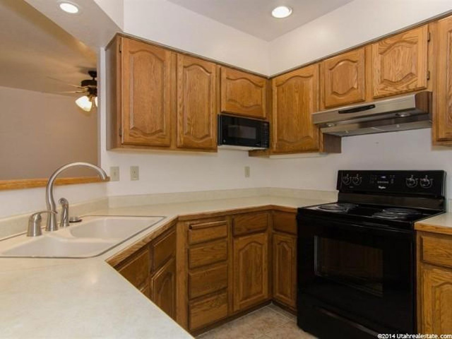 223 W 925 N, Bountiful, UT 84010 — photo 10