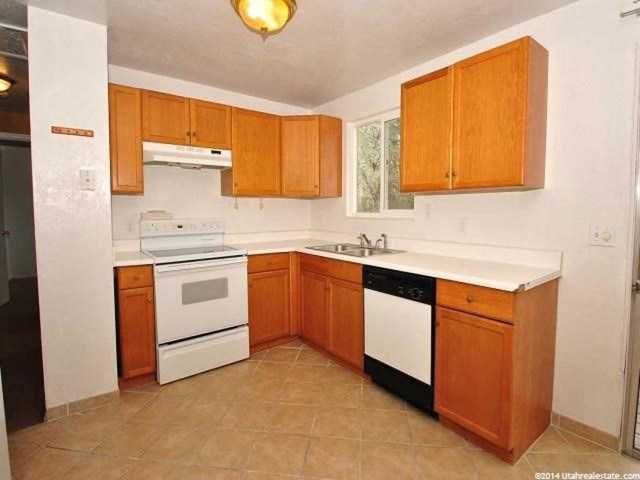 1069 E 10600 S, Sandy, UT 84094 — photo 5