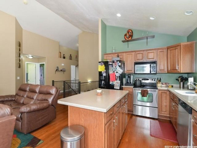 2373 W 1340 N, Clinton, UT 84015 — photo 9