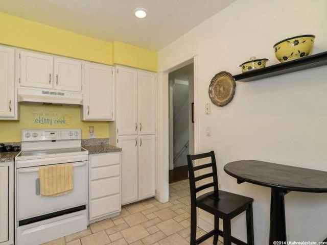 488 E 200 S ##B7, Clearfield, UT 84015 — photo 6