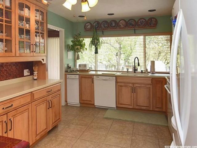 2041 S Mapleview Dr E #129, Bountiful, UT 84010 — photo 11