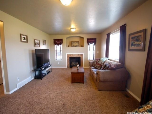 564 N 800 E, Wellsville, UT 84339 — photo 9