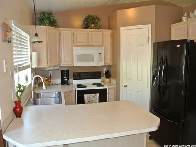 1937 N 900 W, Clinton, UT 84015 — photo 4