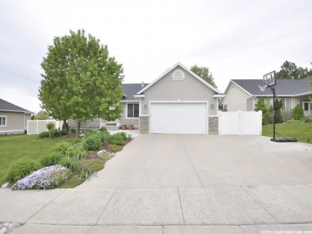229 W 225 S, Providence, UT 84332 — photo 2