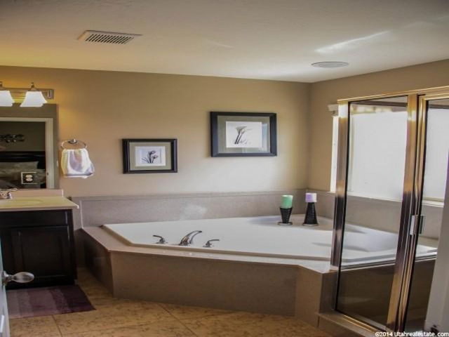 314 S 1325 E, Layton, UT 84040 — photo 11
