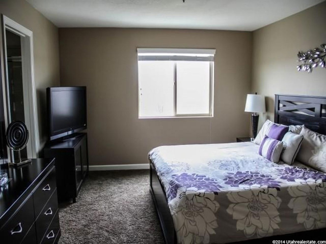 314 S 1325 E, Layton, UT 84040 — photo 9