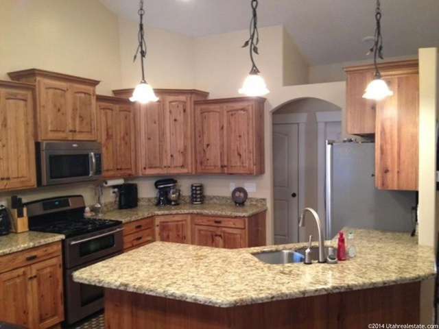 16 S 1100 E, Smithfield, UT 84335 — photo 2