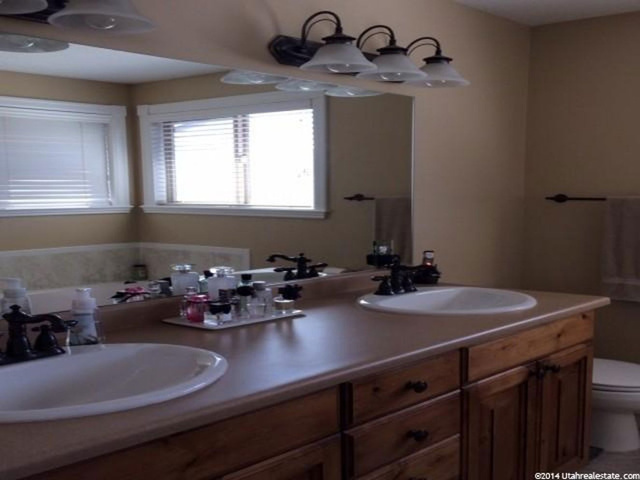 18 E 2350 N, Layton, UT 84041 — photo 7