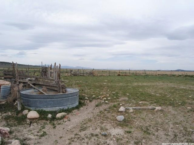 2600 N Hwy 100, Flowell, UT 84631