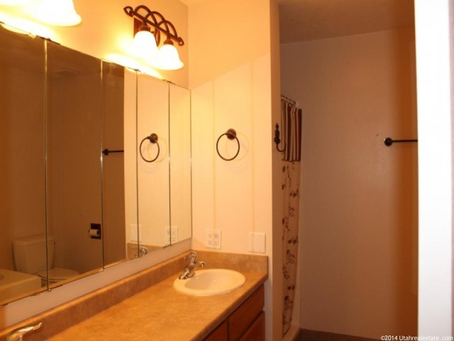 258 S 425 W, Providence, UT 84332 — photo 10