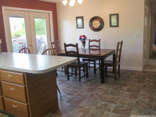381 E 2475 N, North Logan, UT 84341 — photo 7