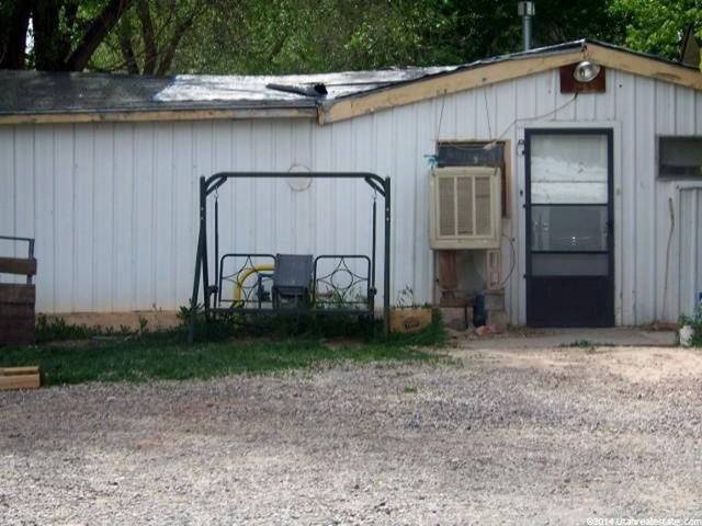390 E 100 N, Richfield, UT 84701 — photo 3