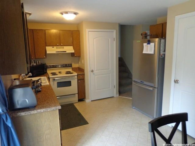 1093 E Lafayette St, Sandy, UT 84094 — photo 3