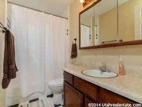 111 E Center St #8-D, Clearfield, UT 84015 — photo 10
