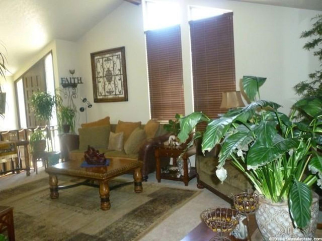 1646 E Navajo Dr, Ogden, UT 84403 — photo 3