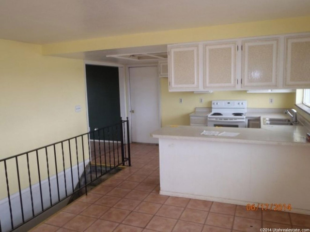 192 E 2000 S, Roosevelt, UT 84066 — photo 2