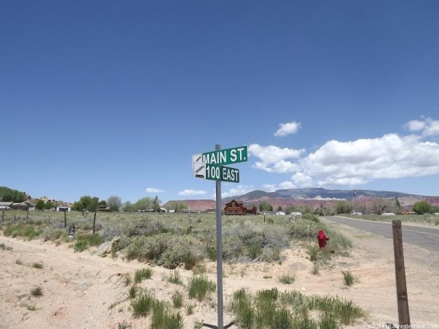 5 100 E #5, Teasdale, UT 84773 — photo 10