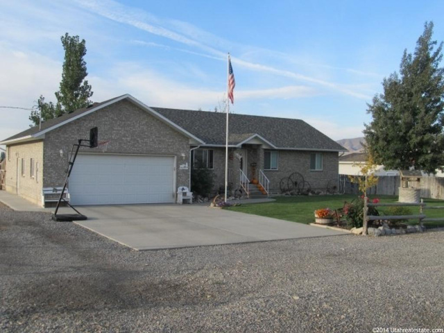 313 W 300 S, Mona, UT 84645 — photo 2