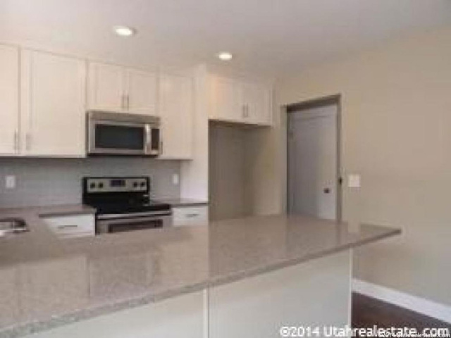 9517 S 1335 E, Sandy, UT 84092 — photo 9