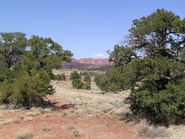 320 S Red Ridge Dr #29, Torrey, UT 84775 — photo 2