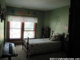 110 E 500 S, River Heights, UT 84321 — photo 9