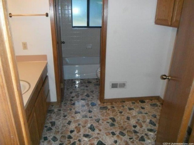 656 E 3300 N, North Ogden, UT 84414 — photo 11