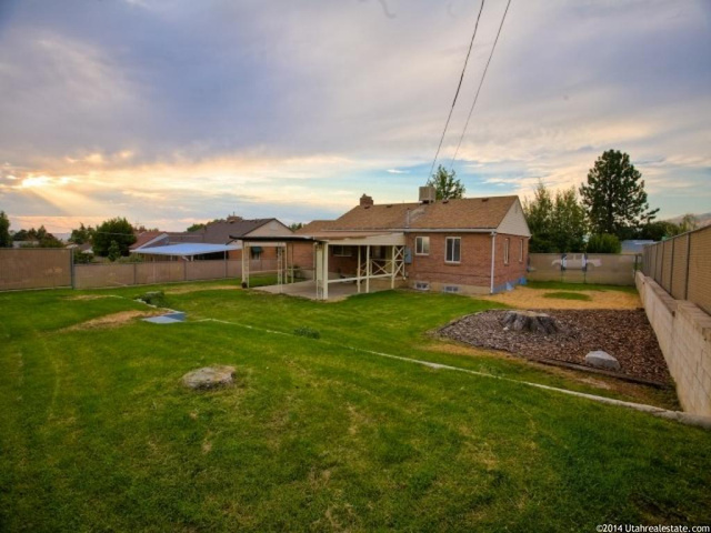 63 W 2000 S, Bountiful, UT 84010 — photo 2