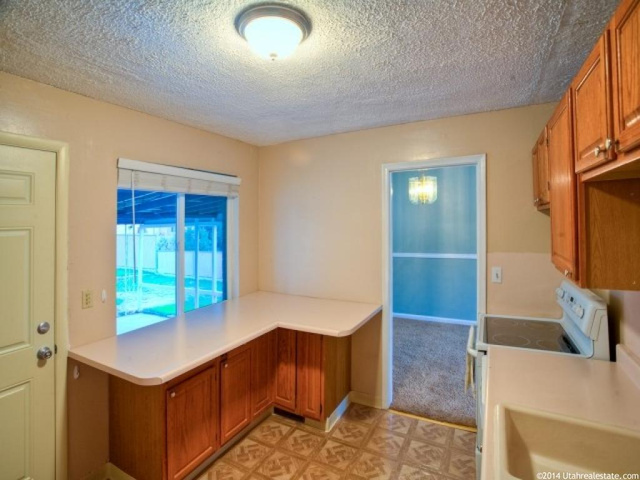 63 W 2000 S, Bountiful, UT 84010 — photo 8