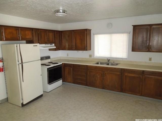 220 E Moriah Ave S, Wendover, UT 84083 — photo 7