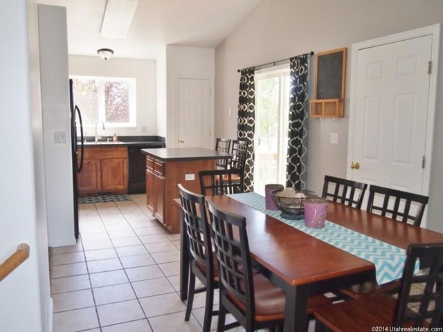 445 Maple Cir, North Logan, UT 84341 — photo 3