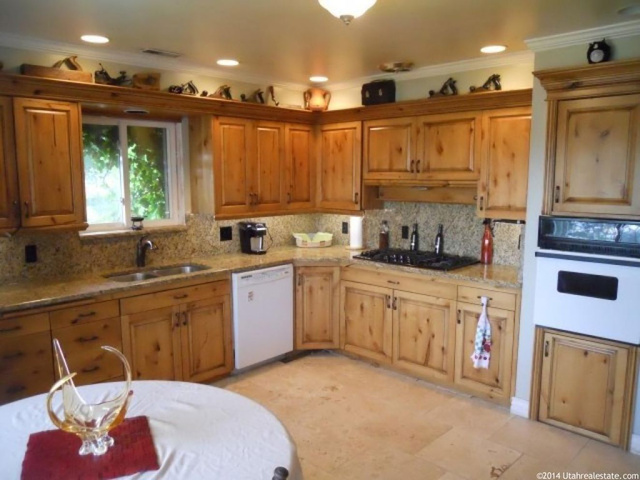 5463 S 2300 W, Roy, UT 84067 — photo 2