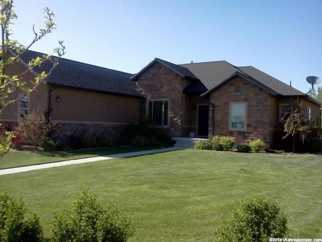 345 E 400 S, Mt Pleasant, UT 84647 — photo 2