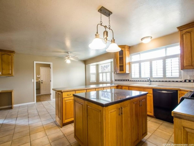 4842 W 3000 S, Taylor, UT 84401 — photo 4