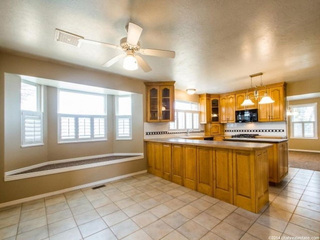 4842 W 3000 S, Taylor, UT 84401 — photo 6