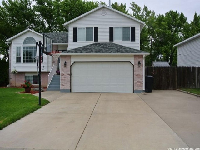 1052 W 1640 N, Clinton, UT 84015 — photo 2
