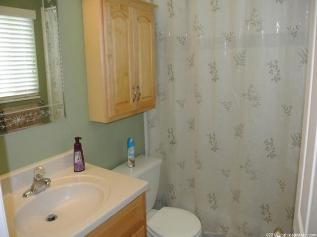 1052 W 1640 N, Clinton, UT 84015 — photo 12